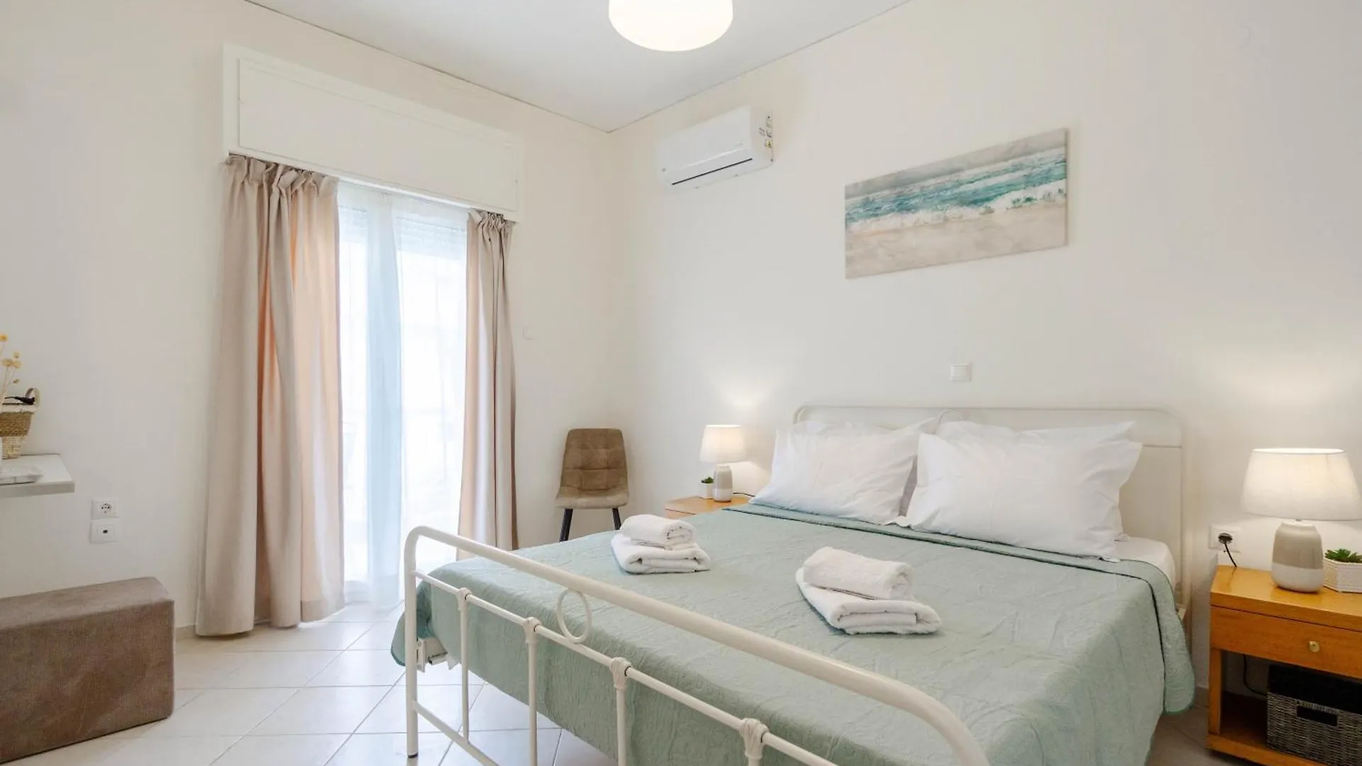 הרקליון Spacious City Center Apartment By Renthub 0*,
